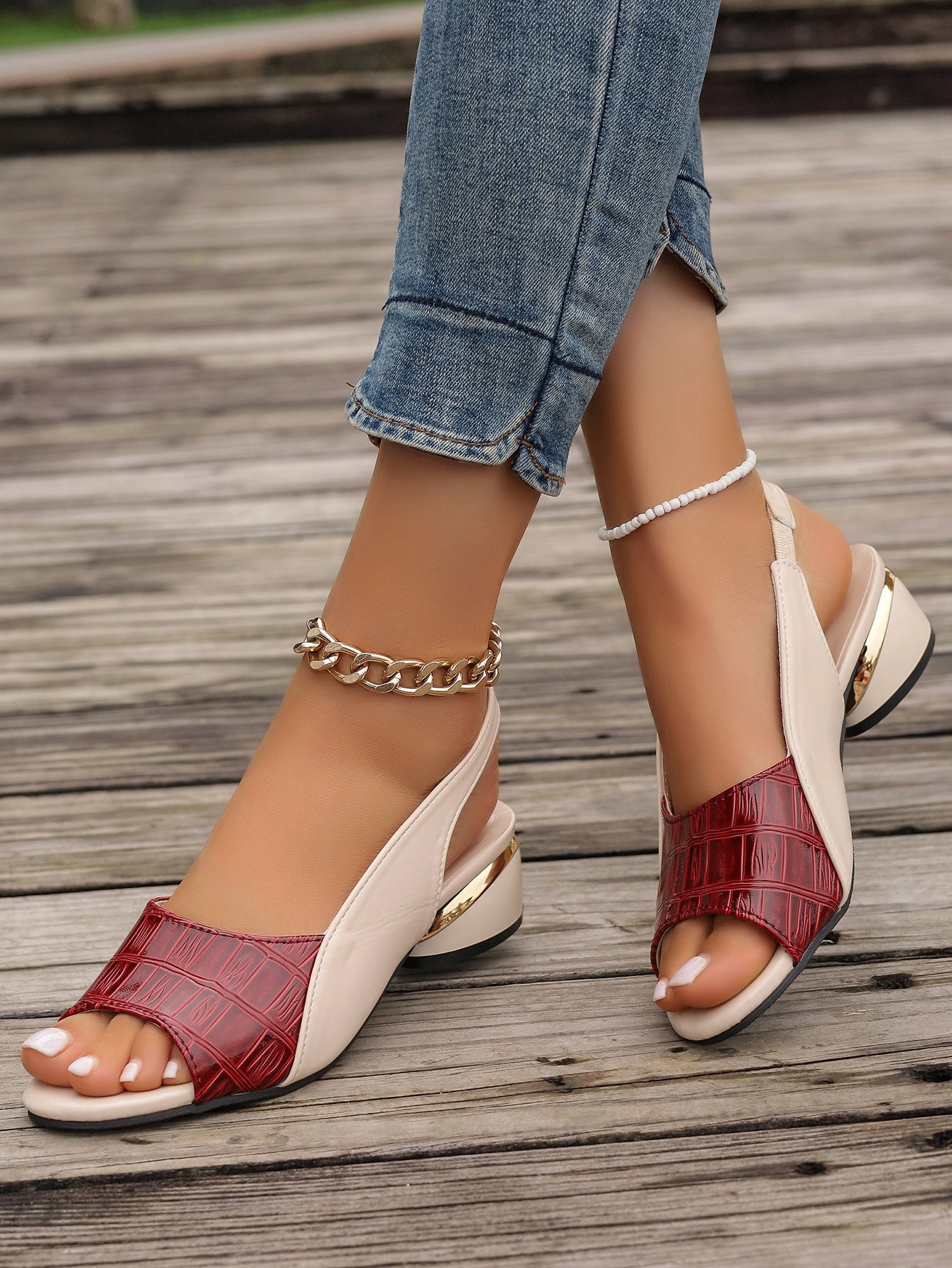 Anah Leather Sandals