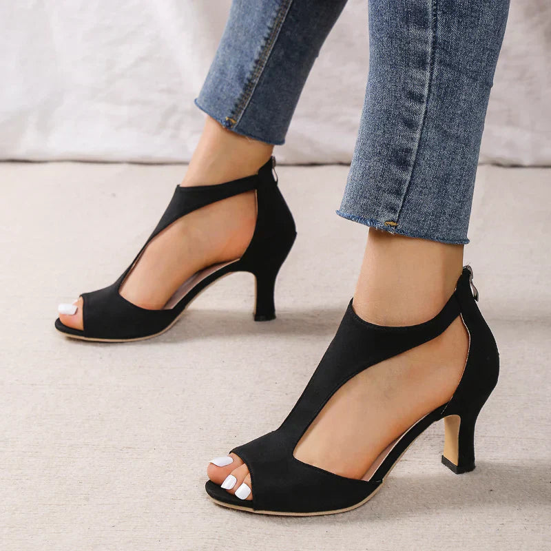 Bonnie Giulana Heels